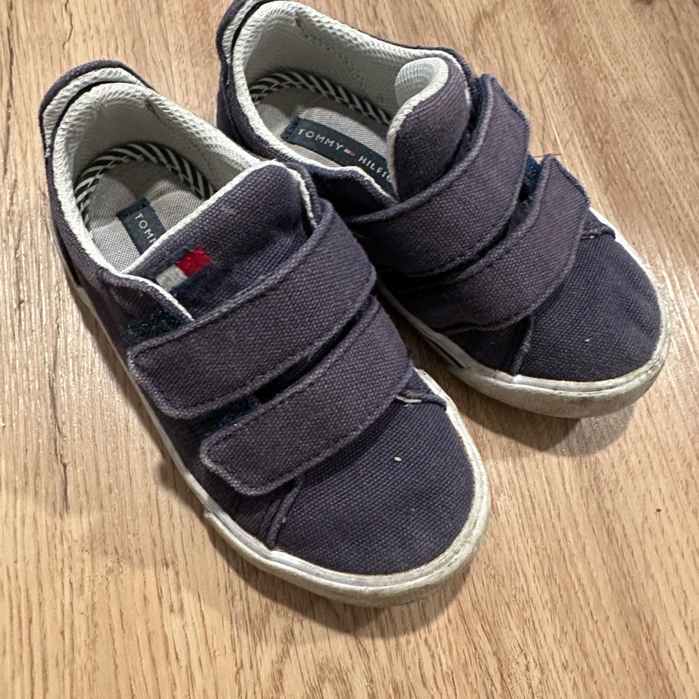 Tommy Hilfiger Kids Navy Sneakers